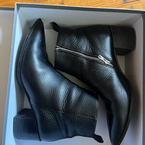 Everlane Boss Boots Black Leather Ankle